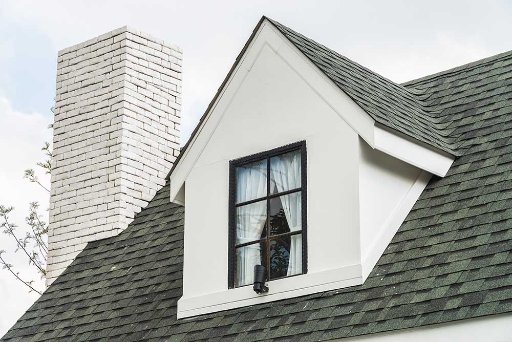 will homeowners insurance replace roof